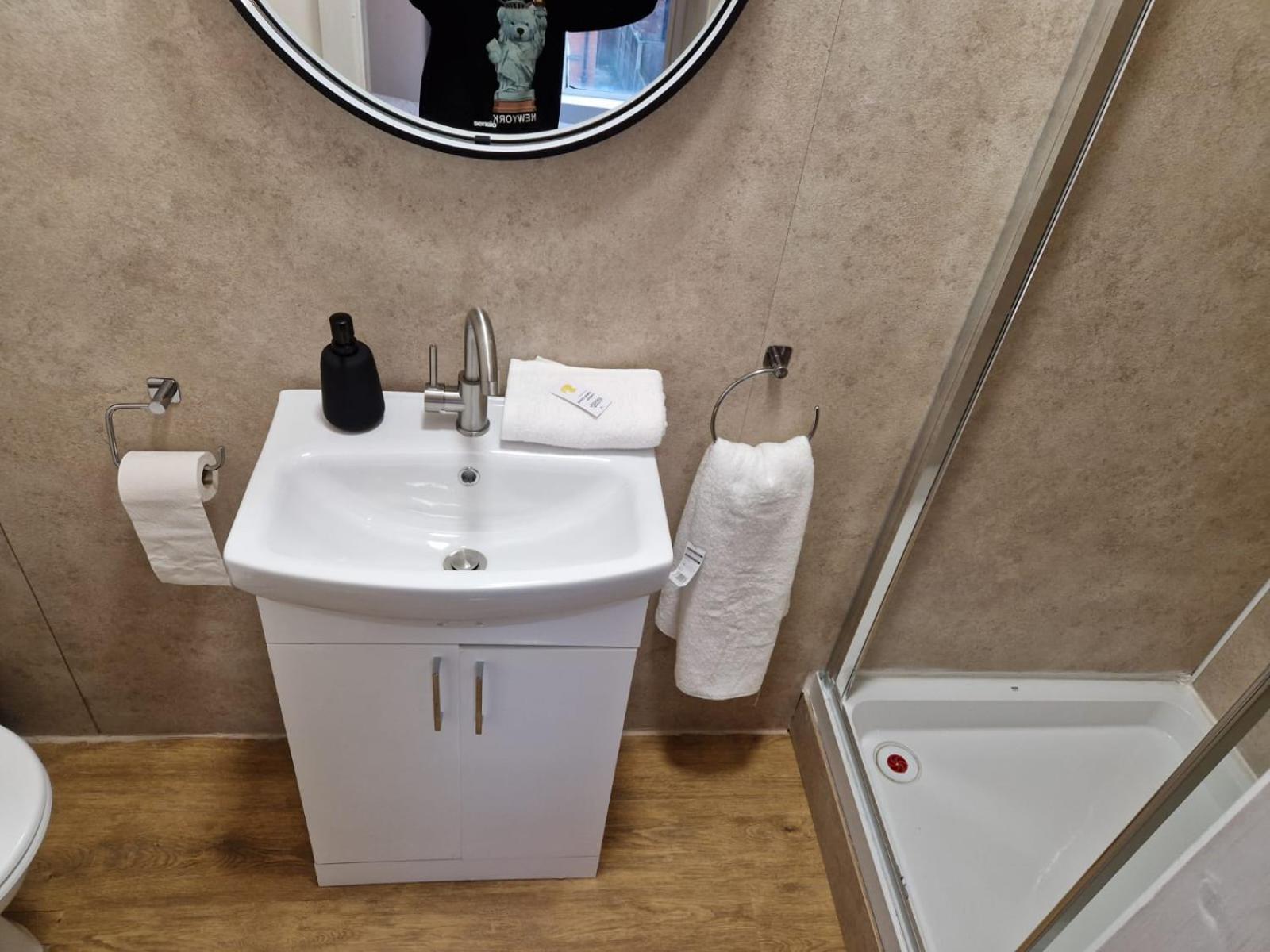 Alex, Mornflake, Train Station, M6, Parking, Professional * Crewe