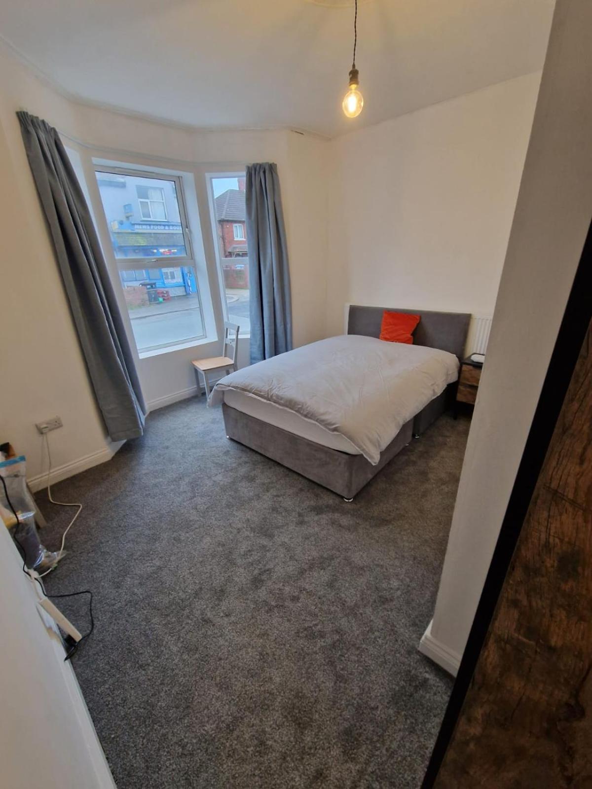 Alex, Mornflake, Train Station, M6, Parking, Professional